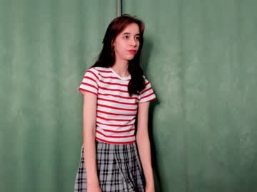 girl
        elleweaver cam image #1053196