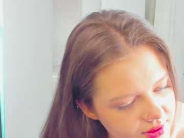 girl
        itwasinsimpsons cam image #1104179