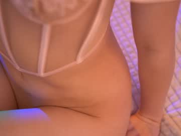 girl
        wendy_amber cam image #2784693