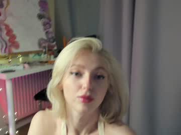 girl
        yournaughtymiss cam image #1062595