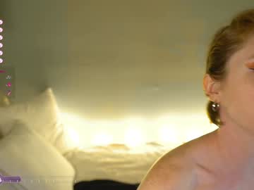 girl
        _the_sun_ cam image #3408699