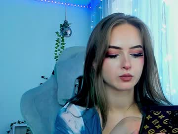 girl
        kayleecrystal cam image #1115907