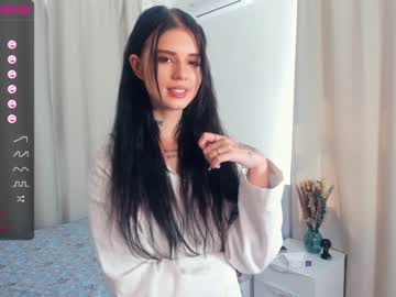 girl
        elfas_cute cam image #1260032
