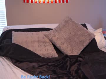 couple
        emmycb cam image #3123948