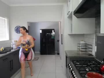 girl
        lexyleaf420 cam image #2299124