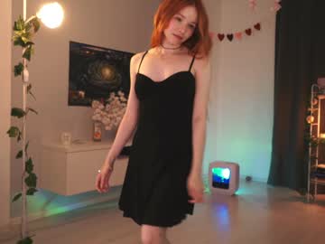girl
        okily_dokily cam image #3427471