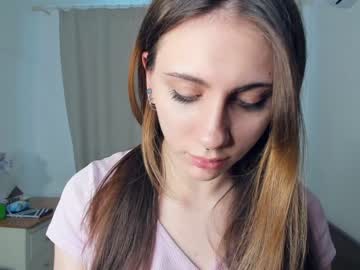 girl
        il0_vee cam image #912103