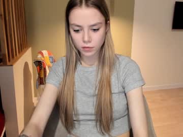 girl
        1i1ypa1mer cam image #2712618
