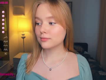 girl
        sun_shiiine cam image #1206218