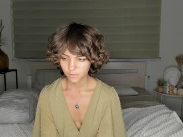 girl
        lenaelisabeth cam image #1794752