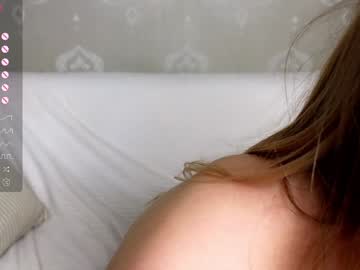 girl
        cute_fox_girl cam image #4029561