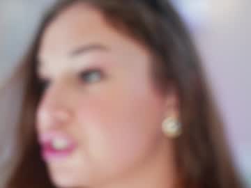girl
        rosyemily cam image #4029757