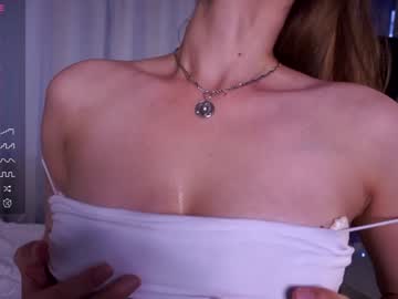 girl
        sullenvault cam image #3166204
