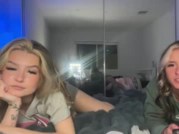 girl
        arielxclarice cam image #4223124