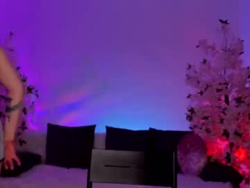 girl
        jessiccaburns cam image #3174151