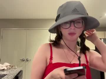 girl
        blubella cam image #2383807