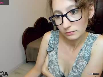girl
        cuddlieskarina cam image #1502874