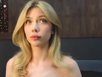 girl
        rainauge cam image #4194156