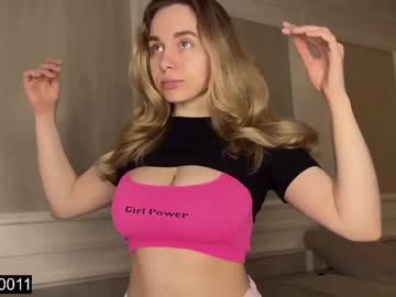 girl
        tatti_1 cam image #783263