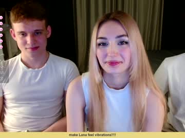 couple Close-up Pussy Web Cam Girls with lovelypeachs