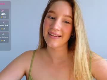 girl
        pink_rosee_ cam image #3151198