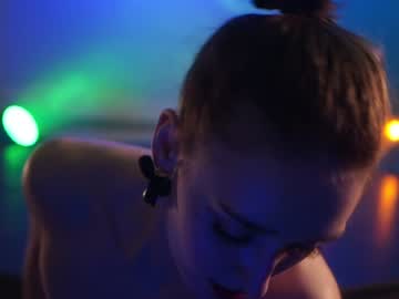 girl
        _meganmeow_ cam image #2555977