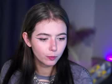 girl
        sirenevelyn cam image #3616770