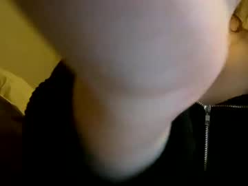 girl
        717tinaxo cam image #1912160