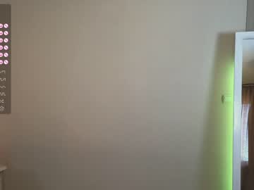 girl
        cute_shine_babe cam image #2361161