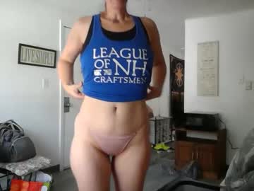 girl
        sixfootsiren cam image #3201752