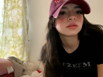 girl
        jordansilvr cam image #2321035