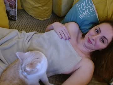 girl
        juicy_peach88 cam image #344037