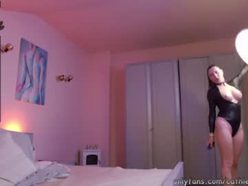 girl
        cathleenprecious cam image #2204907