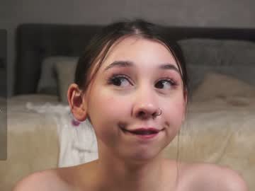 girl
        zarascarlett cam image #3662720