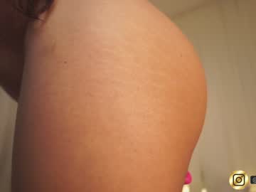 girl
        lanie__ cam image #3116199