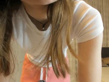 girl
        mariamgroves cam image #2491969
