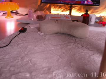girl
        lil_eva cam image #4206635