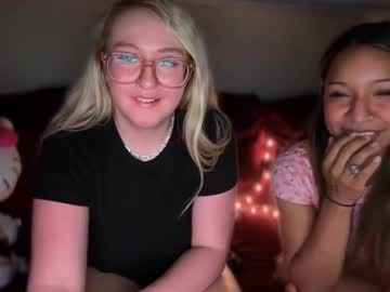 girl
        vanillapuddingpie cam image #4463246