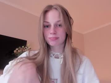 girl
        magic_couple13 cam image #4258960