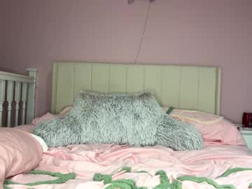 girl
        itsmelolax cam image #4283977