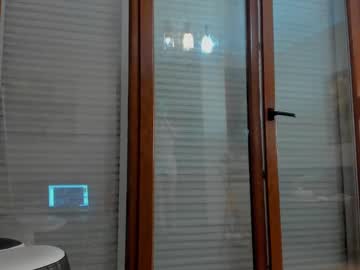 girl
        hotel77777 cam image #3106689