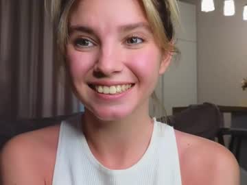 girl
        selfish_ashley cam image #2932483