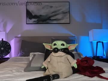 couple
        ari_lovexo cam image #171500