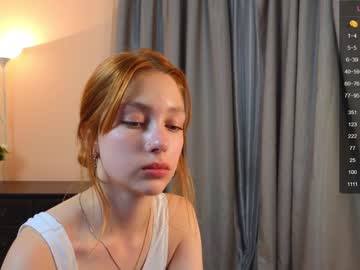 girl
        shirleywhitney cam image #1655111
