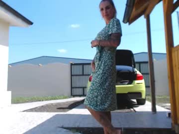 girl
        lettali cam image #1063934