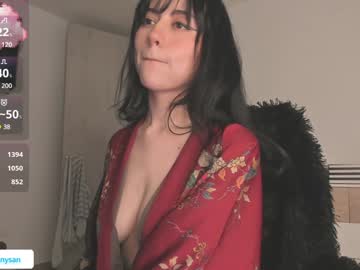 girl
        midori__san cam image #3824414