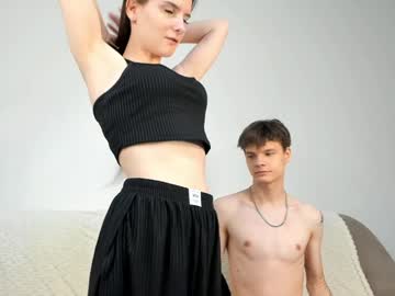 couple
        dream_lil cam image #3998088