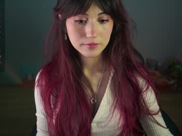girl
        greeny_mat cam image #3742697