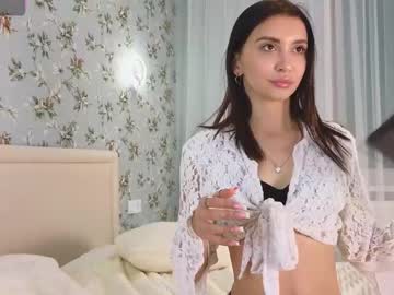 girl
        eva_diamond666 cam image #4297367
