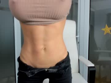 girl
        ingridblondy94 cam image #891689